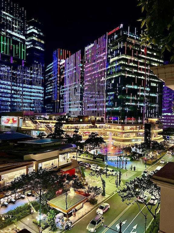 BGC / Bonifacio High Street