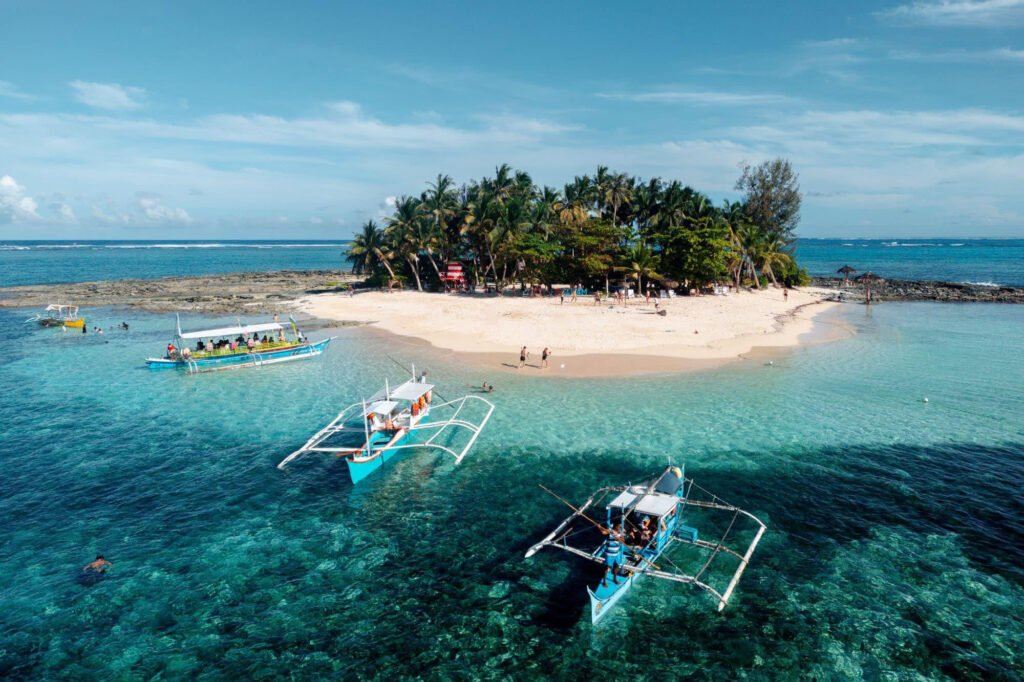 Island hopping tour Siargao Philippines