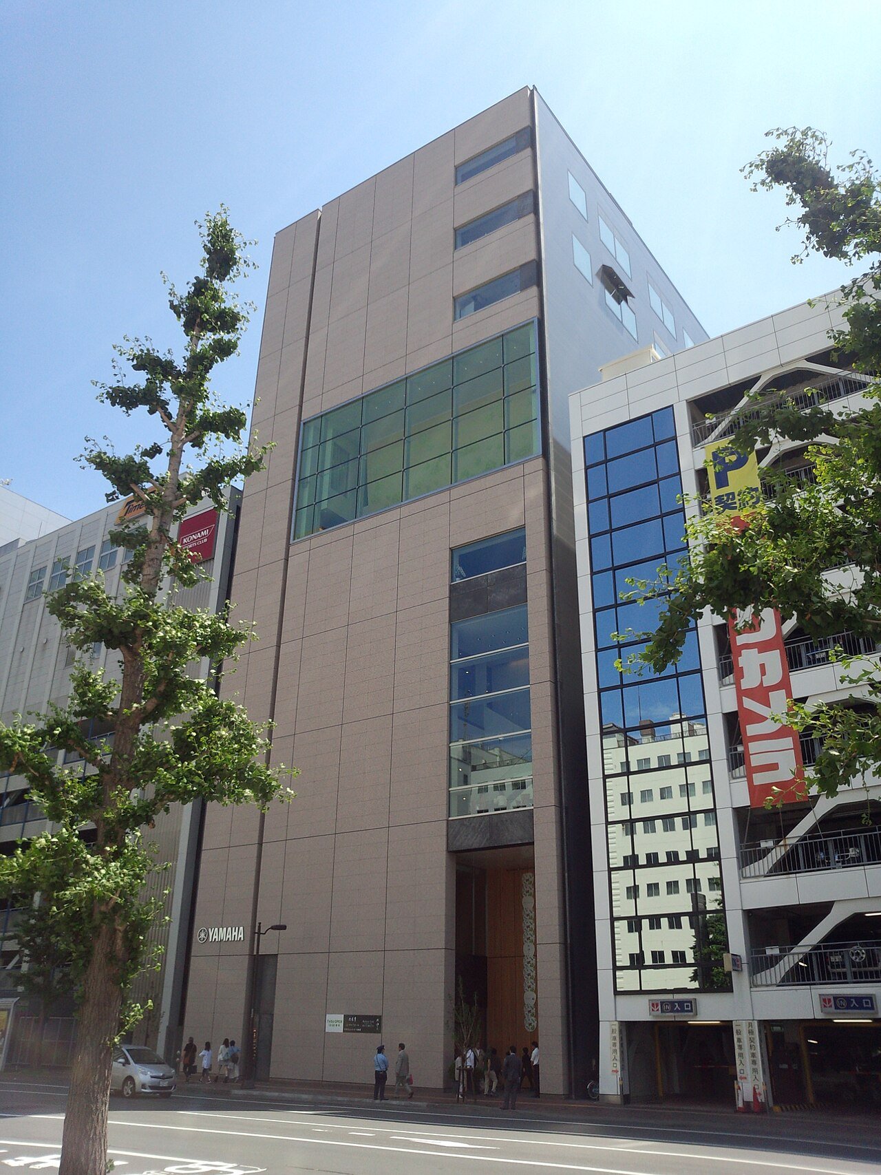 Rokkatei Sapporo Main Store exterior, photographed in 2015.